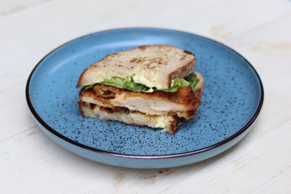 Chicken Schnitzel Sandwich
( avaliable weekend only )
