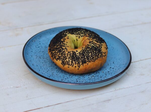 Spinach Bagel White Cheese & Olives